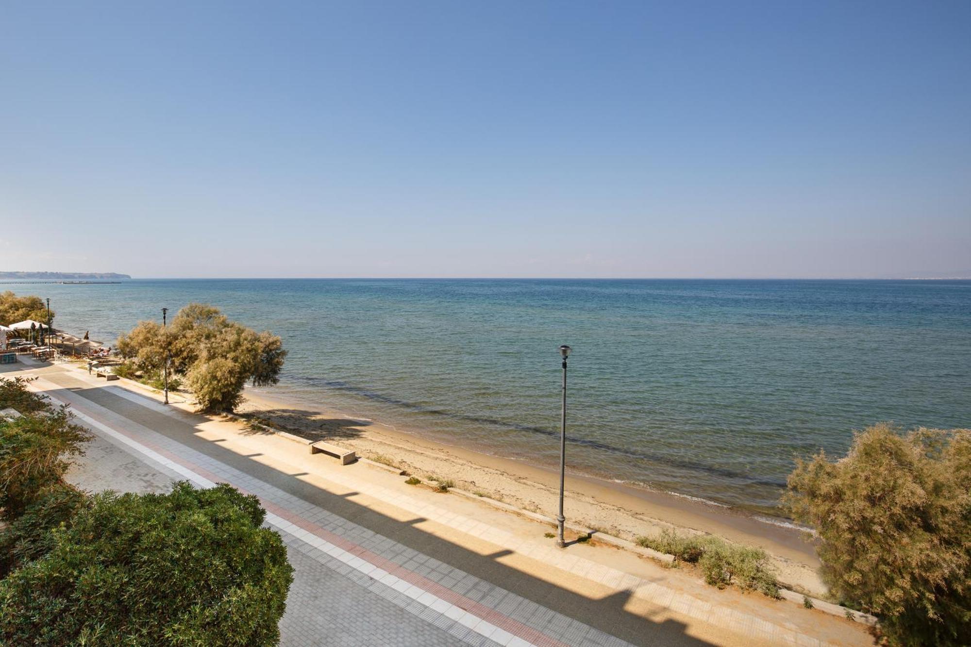 Metaxa Seafront Apartment Peraía Exteriör bild