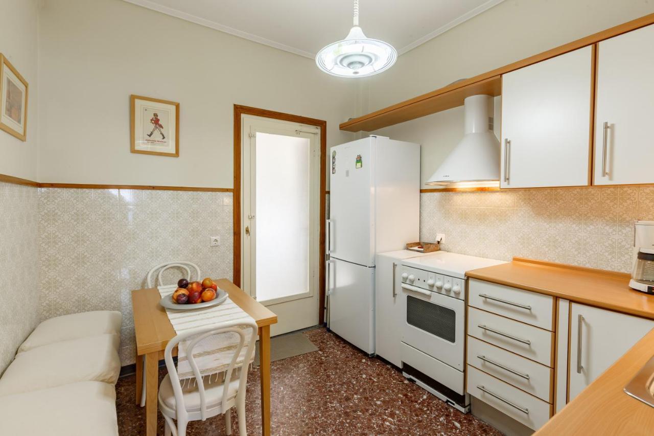 Metaxa Seafront Apartment Peraía Exteriör bild